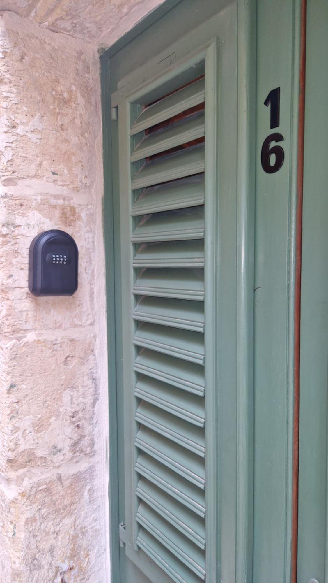 12 -16 , Pacifiku Scicluna Birgu Exterior foto